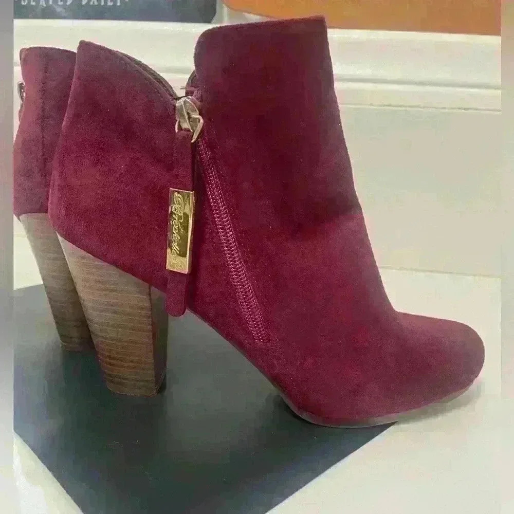 Breckelles Suede Booties Color Wine